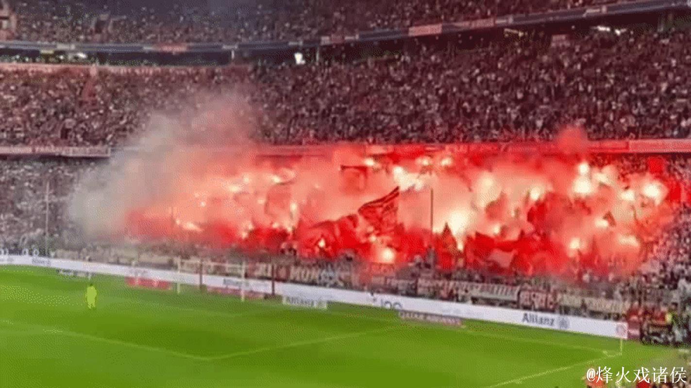图片报:因极端球迷大规模燃放烟火,拜仁将面临 图片报:因极端球迷大规模燃放烟火,拜仁将面临