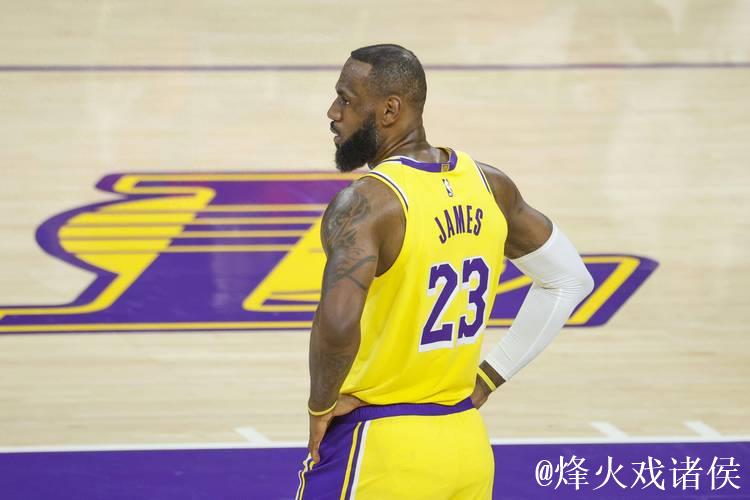 皮尔斯评湖人太阳比赛：最后四分钟是本赛季比赛智商最低的